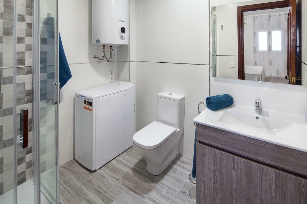 Wintowinrentals All Comforts Malaga Center ภายนอก รูปภาพ